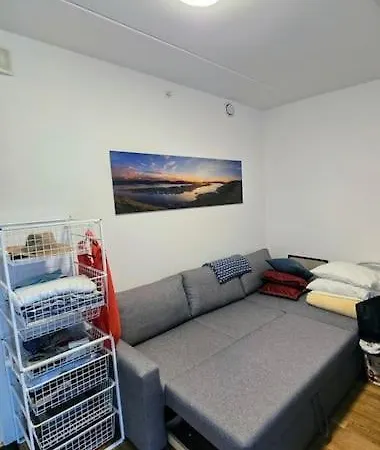 Modern And Sentral Penthouse アパート トロムソ